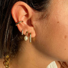 Load image into Gallery viewer, BLING EAR CUFF
